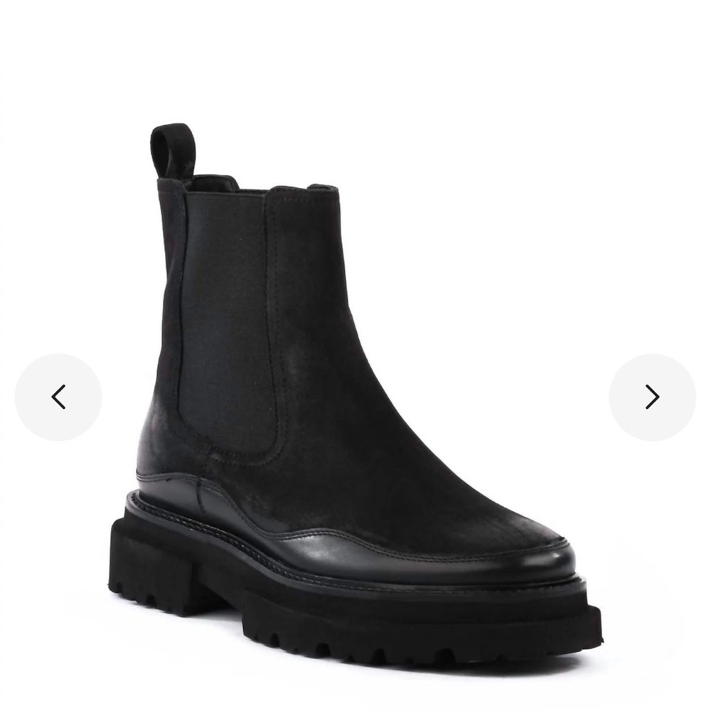 Seychelles Save the Moment Chelsea boot, size 8